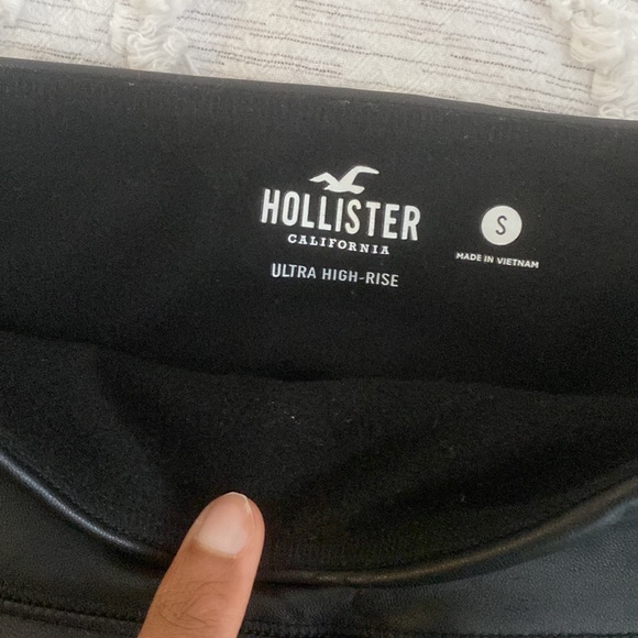 Hollister High rise leather pants - Picture 2 of 2